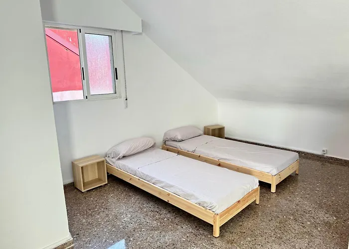 Your Long Attic In Valência