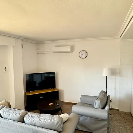 Your Long Attic In Lägenhet